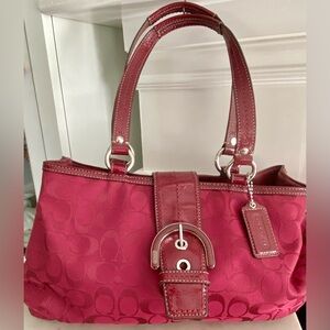Coach Purse, handbag, hobo Beautiful fall burgundy color!